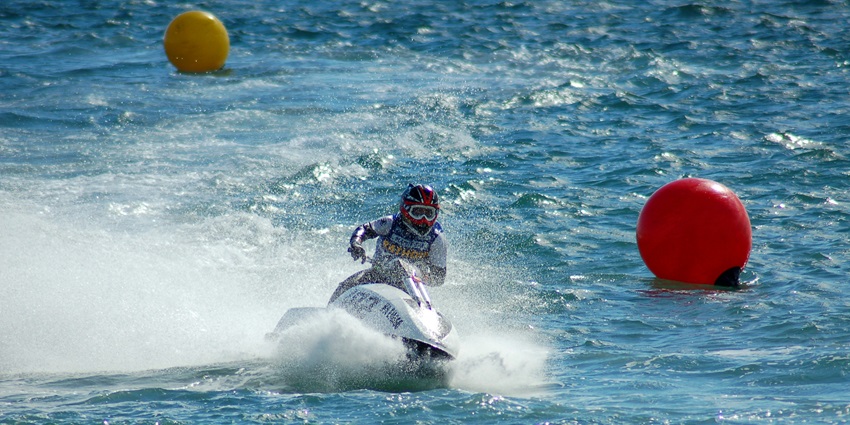 Jet skiing is one of the most thrilling things to do in Maldives for every traveller.