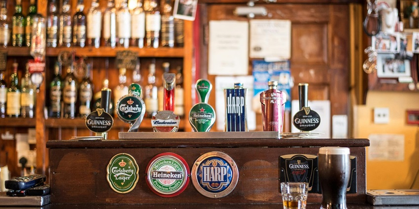 A British-like pub in Darjeeling to enjoy nightlife
