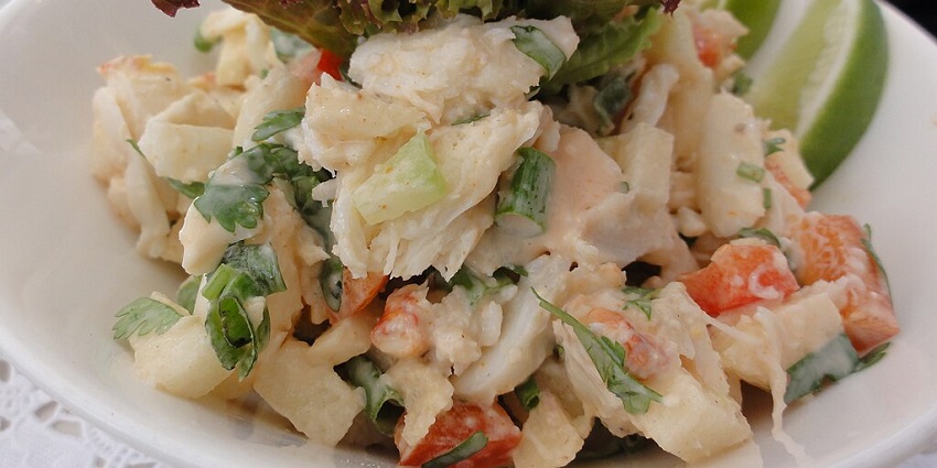 A delicious crab salad served at Jumbo Seafood