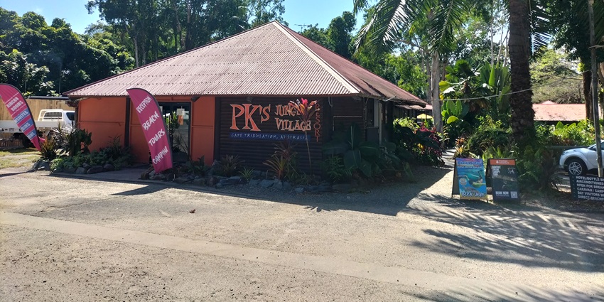 Beautiful snap of a small cafe to eat and rest amidst the scenic jungle by the road