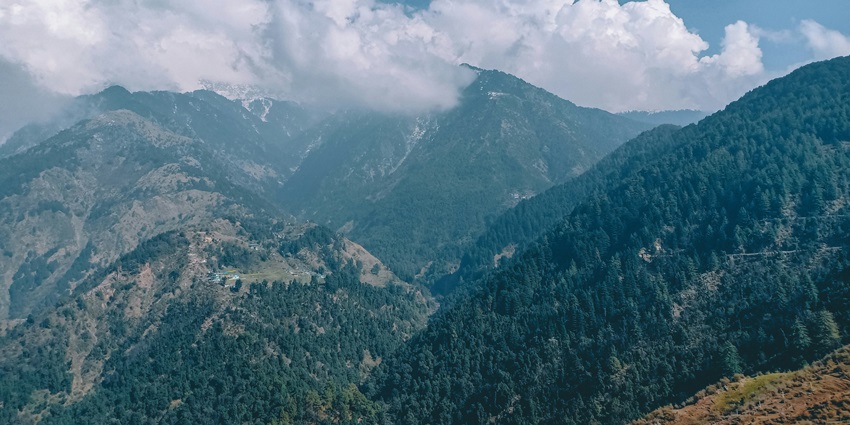 Kacheri is one of the best destinations in Himachal for all travellers to explore.