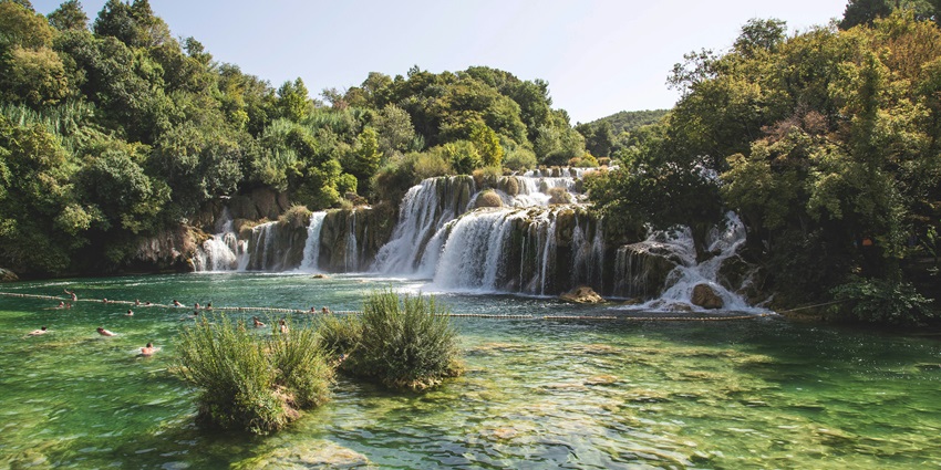 Kaigal Falls is a beautiful attraction to visit with family and friends near the region.