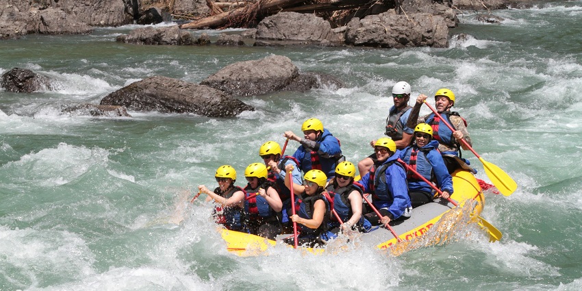 Kailash Adventure Ashu Rafting Point is a good adventure park in Shimla for rafting
