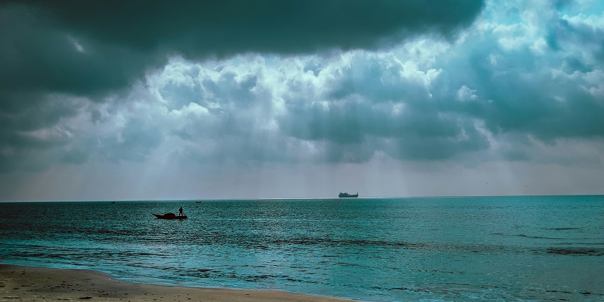 An enchanting view of pristine beaches and serene waters near the Pithapuram Temple.