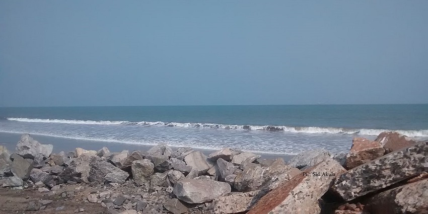 Lazing along the shores of Kakinada Beach is one of the best things to do in Kakinada.
