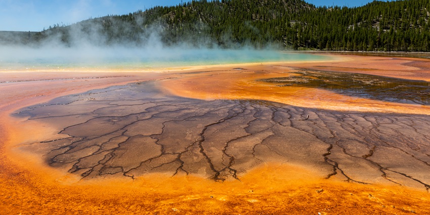 Snapshot of the yellow stone natural spring admit the idyllic national park
