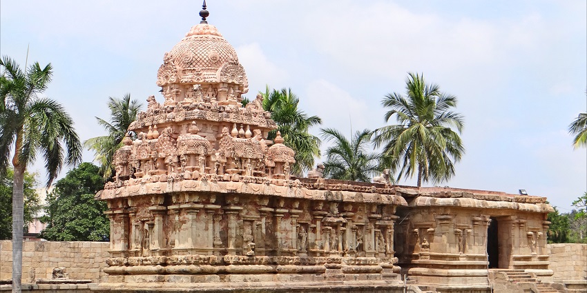 An image of a very popular holy place with serene surroundings, located in South India.