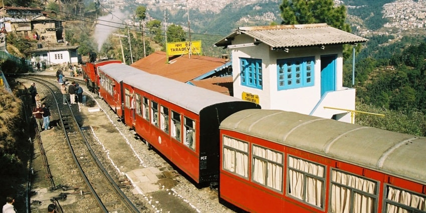 Taking a ride in this train is a must thing to do in Shimla in December for everyone