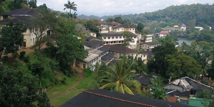 Kandy is one of the best place for Valentine's day in Sri Lanka with its misty hills