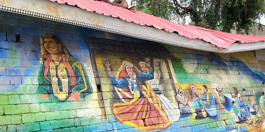 Kangra Art Museum is one of the ancient places to visit in Kangra for history buffs.