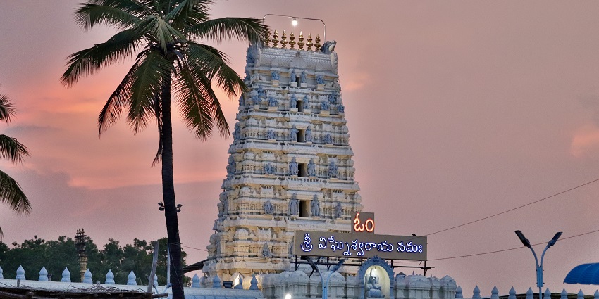 The Kanipakam Vinayaka Temple is one of the most famous Ganesh Temples in Andhra Pradesh.