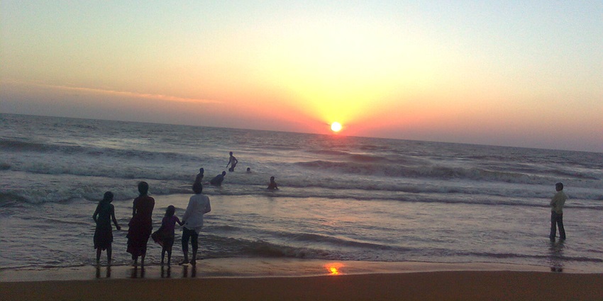With cultural performances, Kannur Beach gives you an authentic touch with its natural beauty.