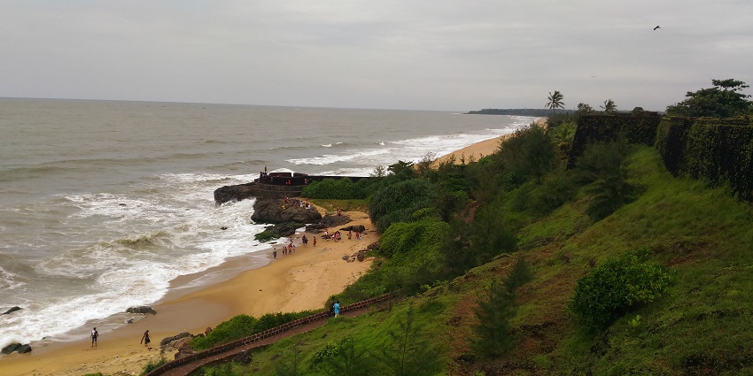 Kasarkod Beach is a tidy and well-maintained beach that you must visit in the region.