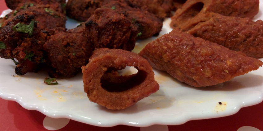 Enjoy the culinary delights of Kashmiri cuisine served at the restaurants near the temple