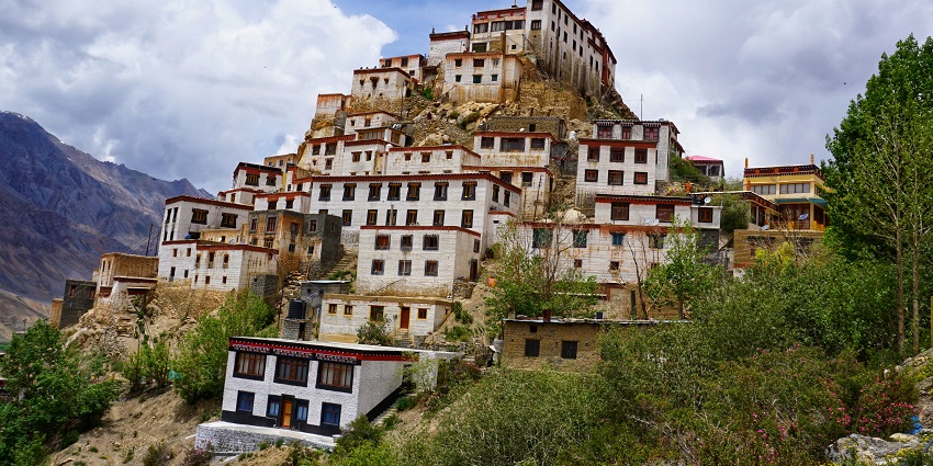 A picture of the Key Monastery located on the top of a mountain in Himachal Pradesh.