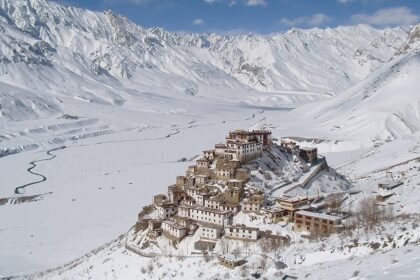 Spiti Valley is a majestic offbeat place in Himachal Pradesh where you can revel in nature