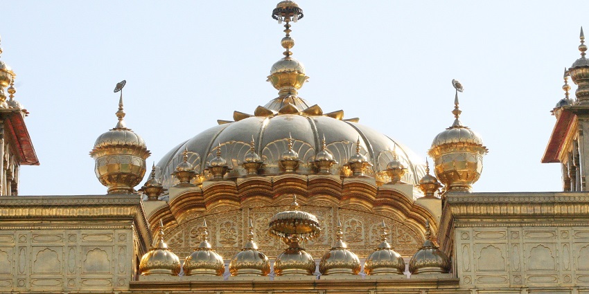 This is among the tranquil places to visit in Una, with historic architecture.