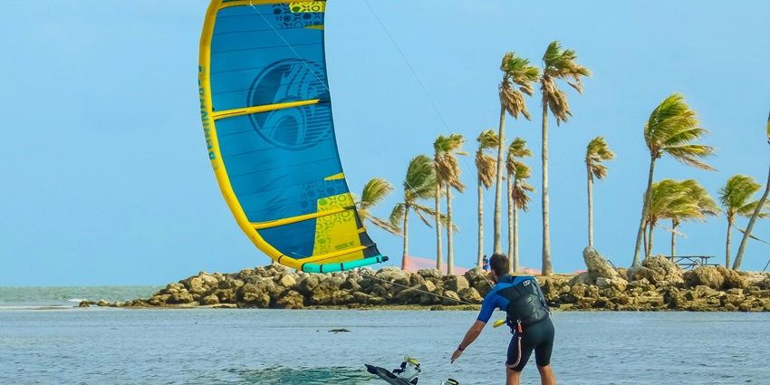 Kitesurfing and kiteboarding are the best things to do in Maldives for adventurers.
