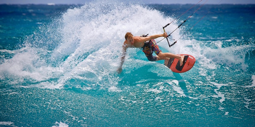 Kitesurfing is one of the water sports in Sri Lanka that offers scenic views of surroundings.