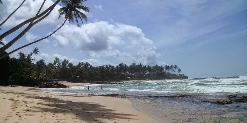 The long stretch of Koggala shores make it one of the most famous beaches in Unawatuna.