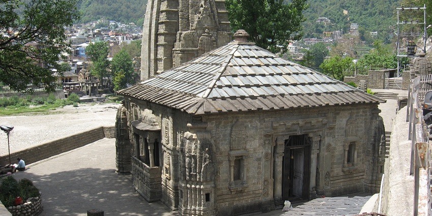 This temple is one of the most cultural tourist attractions of the town for tourist to witness
