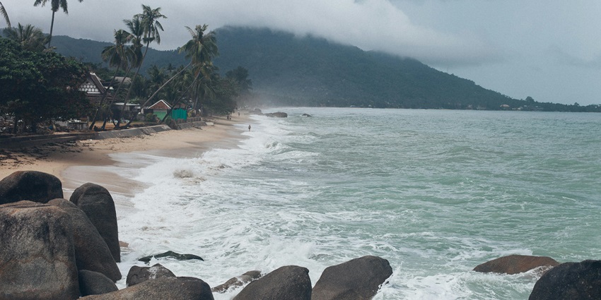 Explore the beautiful Koh Lan beach which is one of the beaches near Bangkok, Thailand.