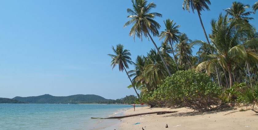 Peaceful Koh Mak Island with pristine beaches, clear waters - beaches in Bangkok.