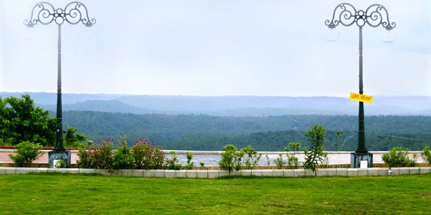 Kottakkunnu Park. known for its scenic beauty, is a must-visit place in the region.
