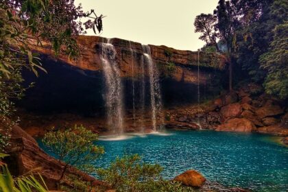 Krang suri waterfalls is the ideal place for nature lovers to retreat to in Meghalaya