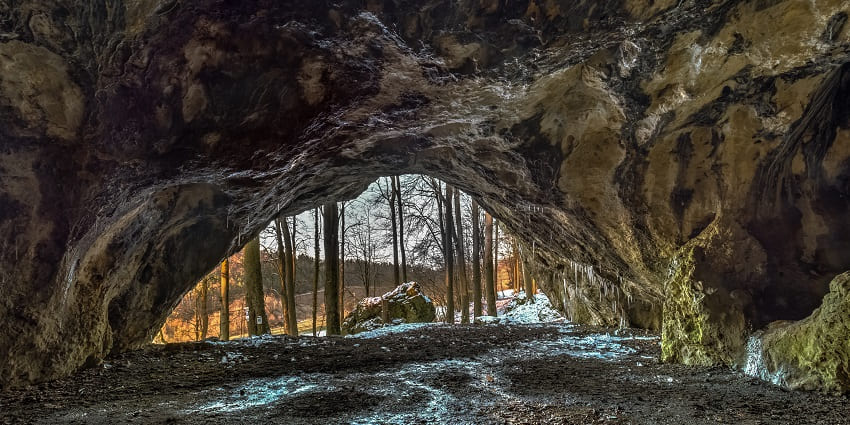 Scenic snapshot of the entrance of one of the biggest limestone caves in the country