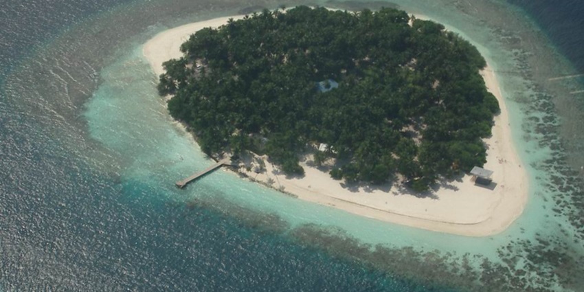 The quaint Kuda Bandos Island is perfect for exploring the underwater marine life.