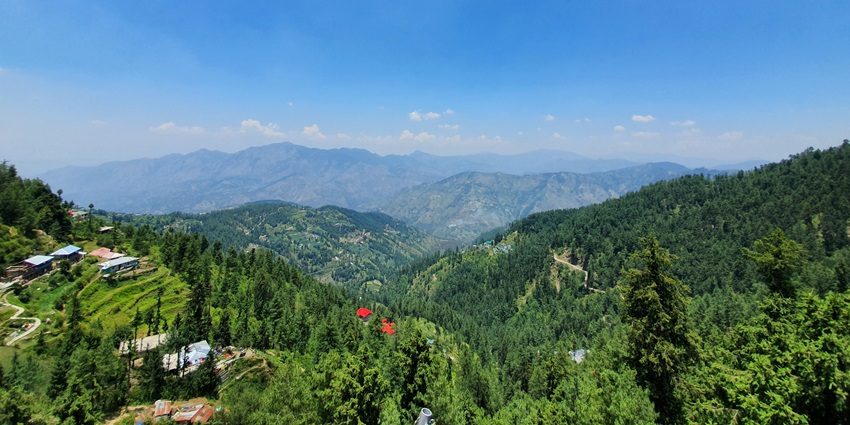 A morning view in Kufri village overlooking the beautiful Kufri hills and zoo in Himachal