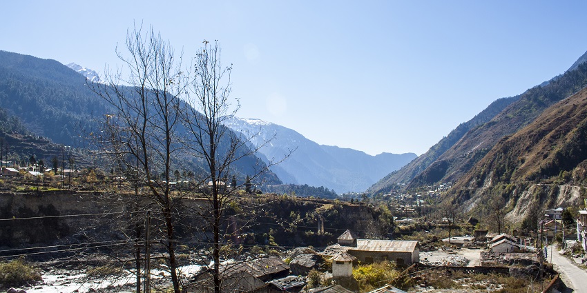 Lachung is a small yet pretty town near Gangtok with an access point to Yumthang Valley.