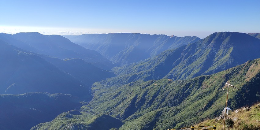 Laitlum Canyons is, undoubtedly, one of the best places for bungee jumping in Meghalaya.