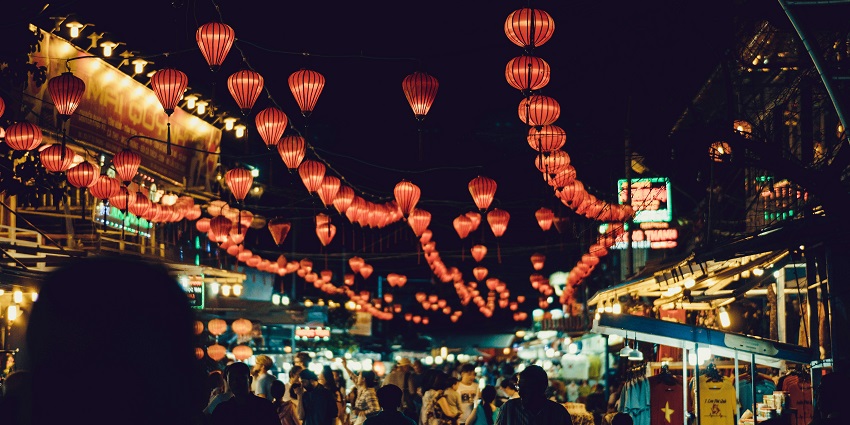 Shop for unique souvenirs at the popular Laitumkhrah Market to enjoy Shillong nightlife.