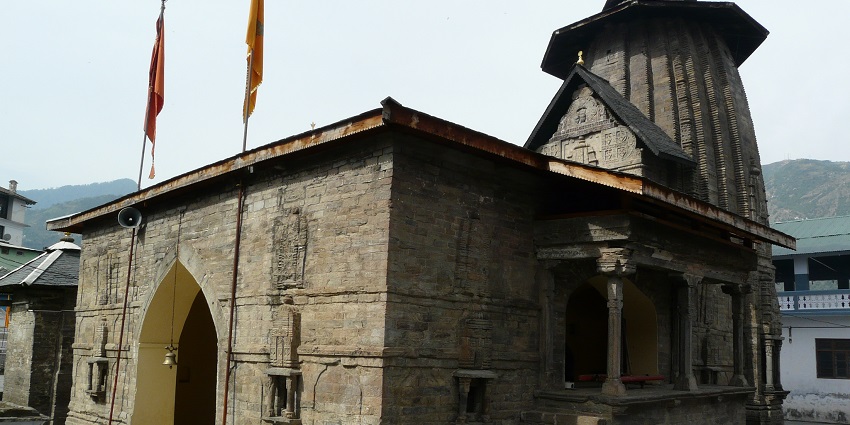 A picture of a temple near the Bhuri Singh Musem with an ancient design and architecture