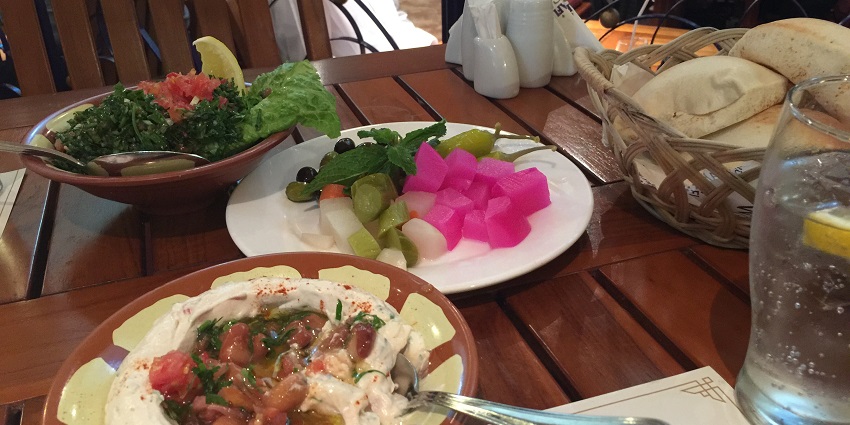 Restaurants all over the World Islands of Dubai offer variety of dishes for a flavourful experience.