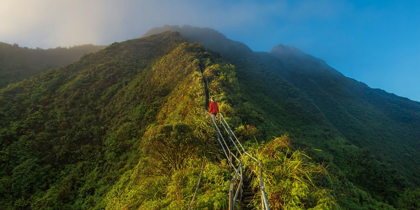 Aerial view of a mountain bridge, offering a scenic perspective on hiking trails in Vietnam.