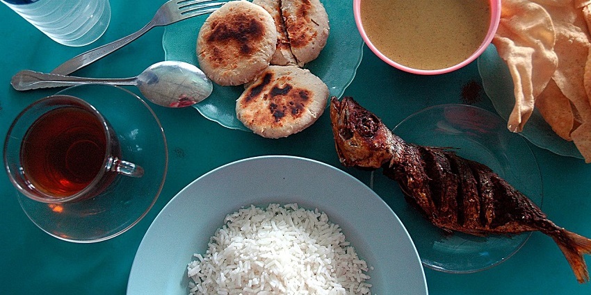 Have a tasty local traditional sea food of Male in Maldives—Things to do in Male