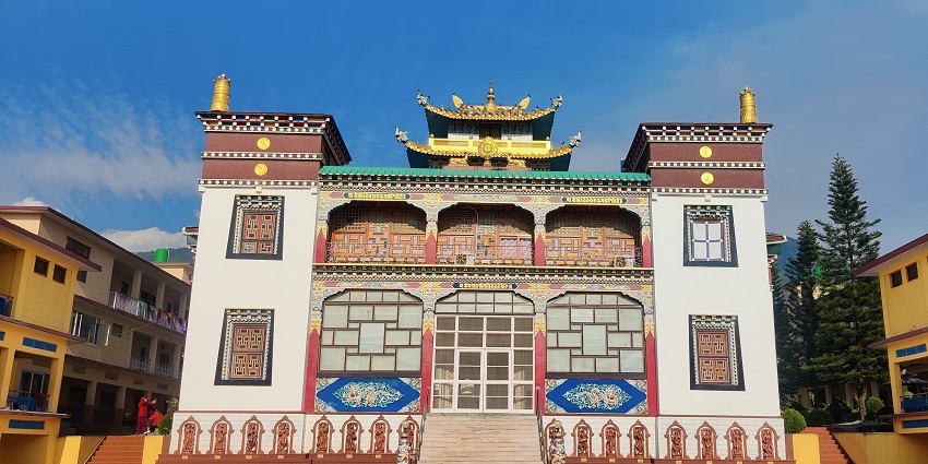 Chokling Monastery is located in the Tibetan Colony, Bir, in the Kangra district.