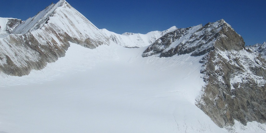 Enjoy the captivating view of snow-clad peaks with Kailash trekking on your next trip.