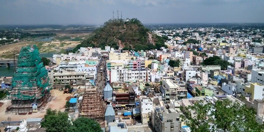 A scenic view of the Srikalahasti Temple from Kannappa Hill in Andhra Pradesh.