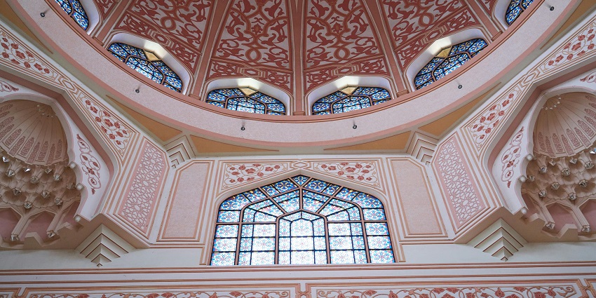 Jamek Mosque Malaysia is situated close to Kuala Lumpur for a spiritual sojourn.