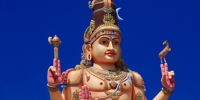 An image of the Temple of the Thousand Pillars and Dakshina, a Hindu temple complex.
