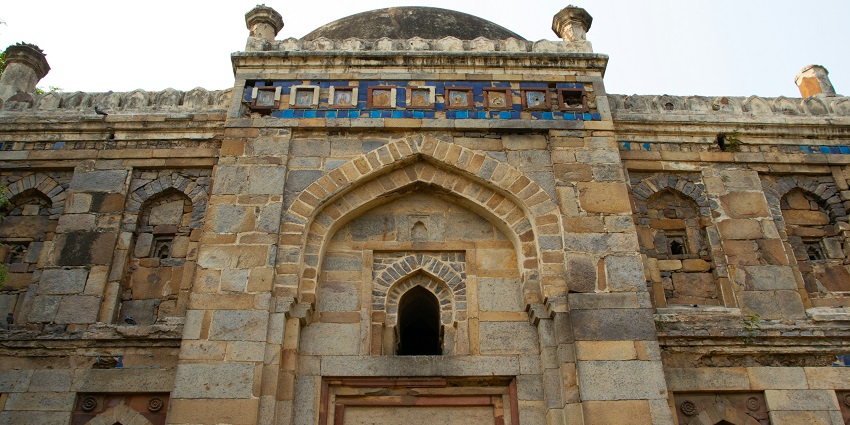 Lodhi Garden is one of the best places to visit on Christmas in Delhi for everyone.