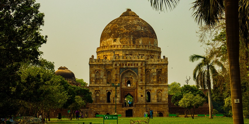 Lodhi gardens is one of the best places for every traveller looking for amazing views.
