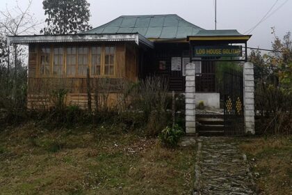 Fambong Lho Wildlife Sanctuary has many spectacular log houses built at intervals, adding to the charm.