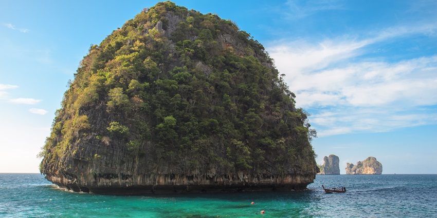 Limestone boulder at Loh Samah Bay, Koh Phi Phi Leh, Thailand-phi phi island national park