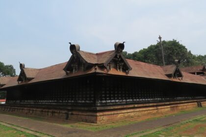 Watch the stunning architecture of the famous Lokanarkavu Temple in Kerala, India.