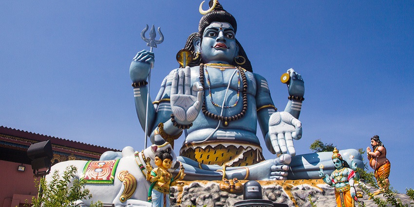 A panoramic view of Koneswaram Temple with Lord Shiva statue - Pigeon Island National Park.